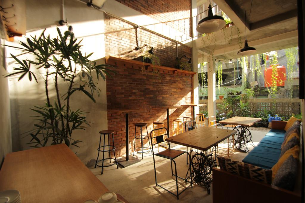Pawon Cokelat Guesthouse Yogyakarta Esterno foto