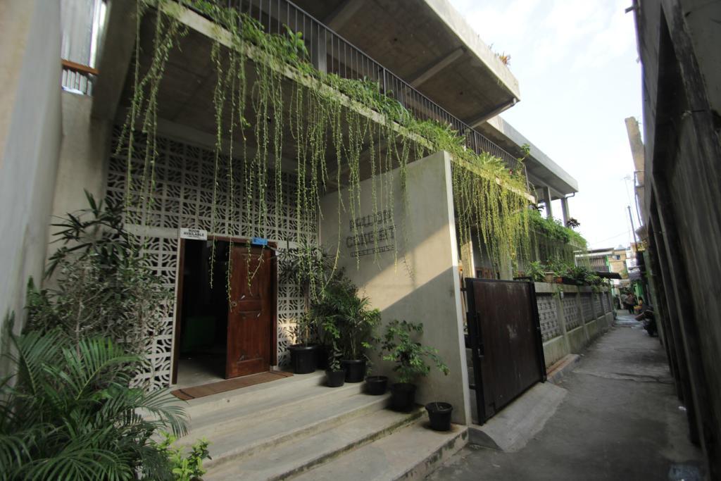 Pawon Cokelat Guesthouse Yogyakarta Esterno foto