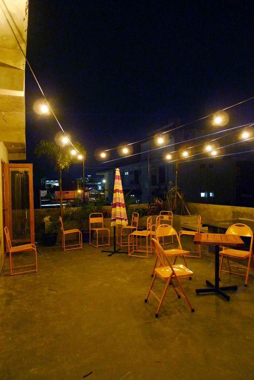 Pawon Cokelat Guesthouse Yogyakarta Esterno foto