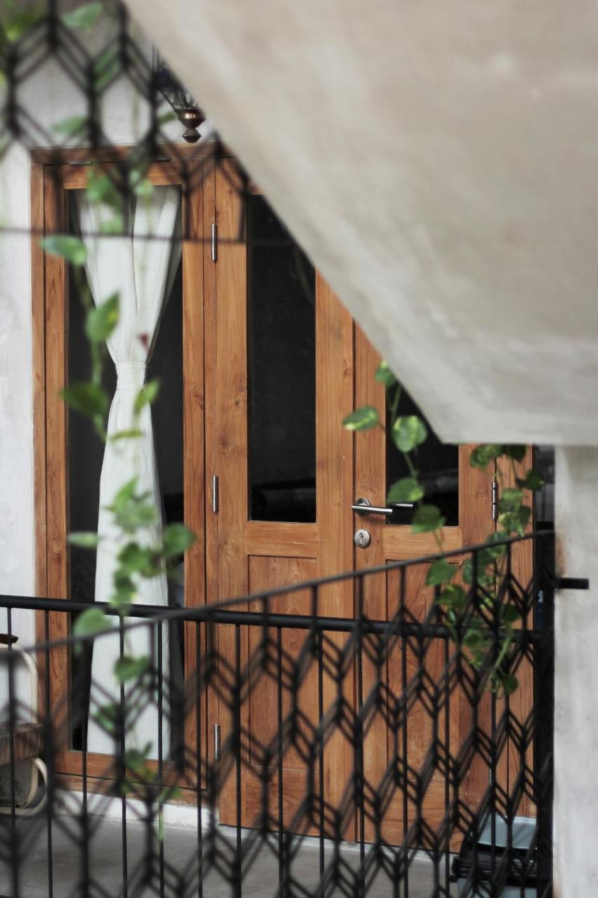 Pawon Cokelat Guesthouse Yogyakarta Esterno foto