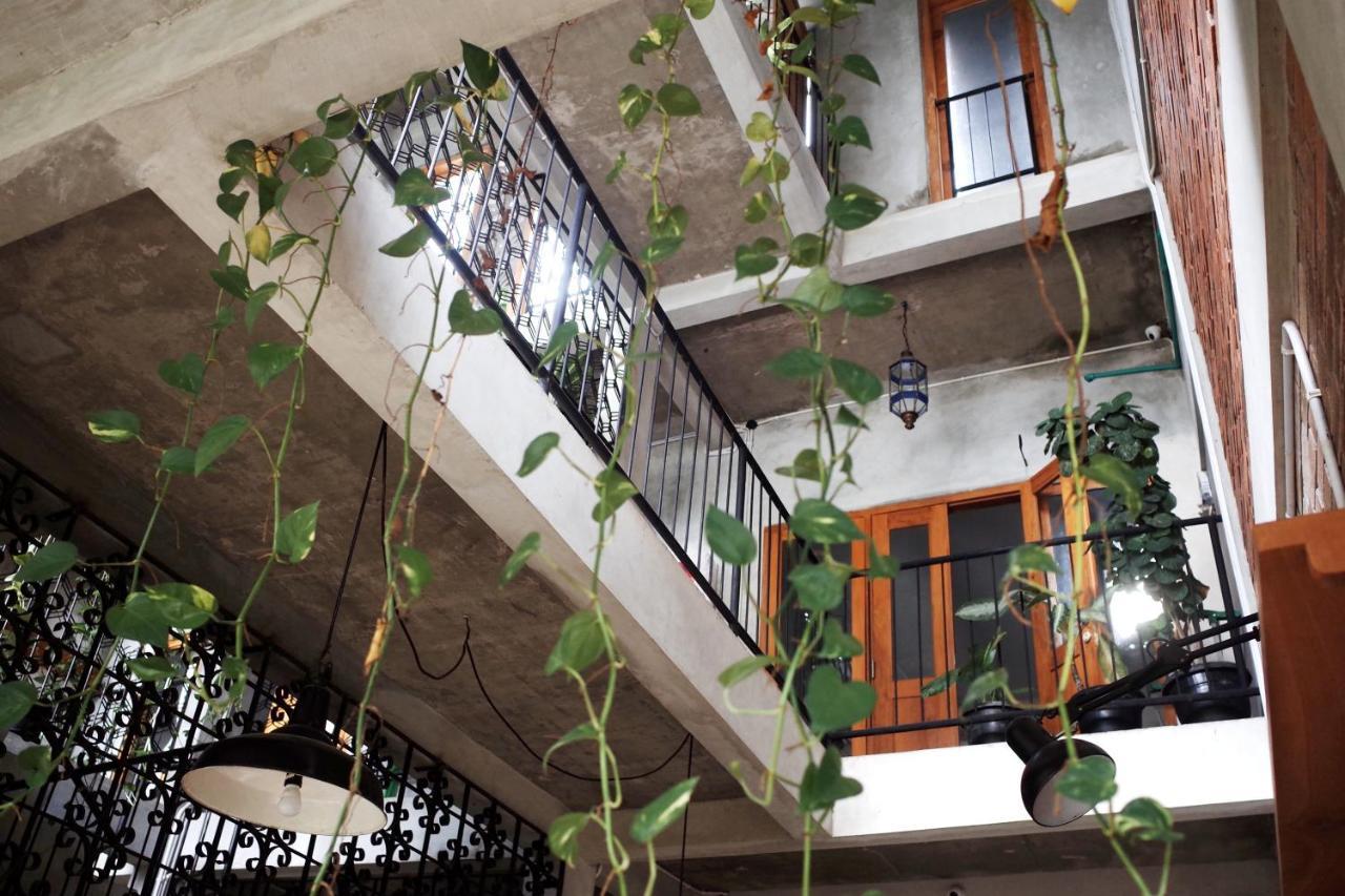 Pawon Cokelat Guesthouse Yogyakarta Esterno foto